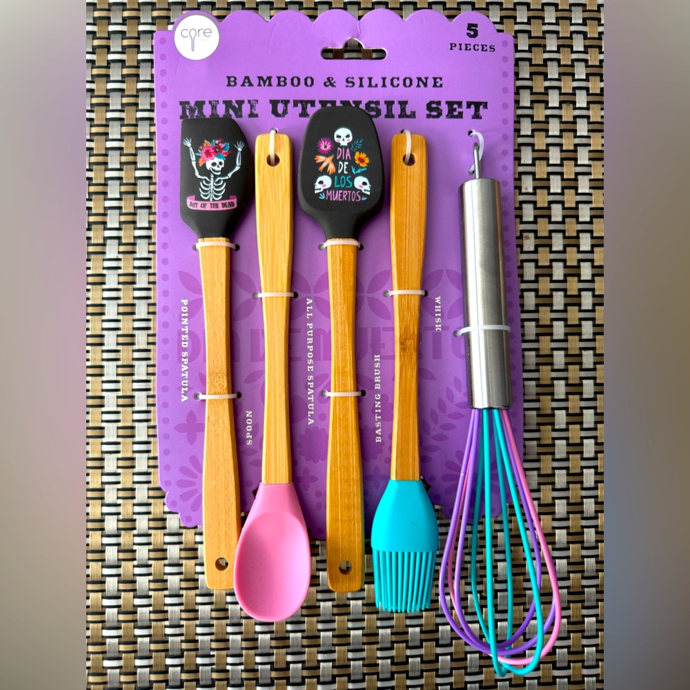 5 Pieces “Dia de Los Muertos/Day of The Dead” Bamboo & Silicone Mini Utensil Set